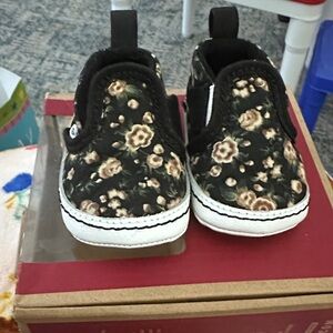 Vans Kids Floral Slip-On Sneakers - Black with Cream Flowers